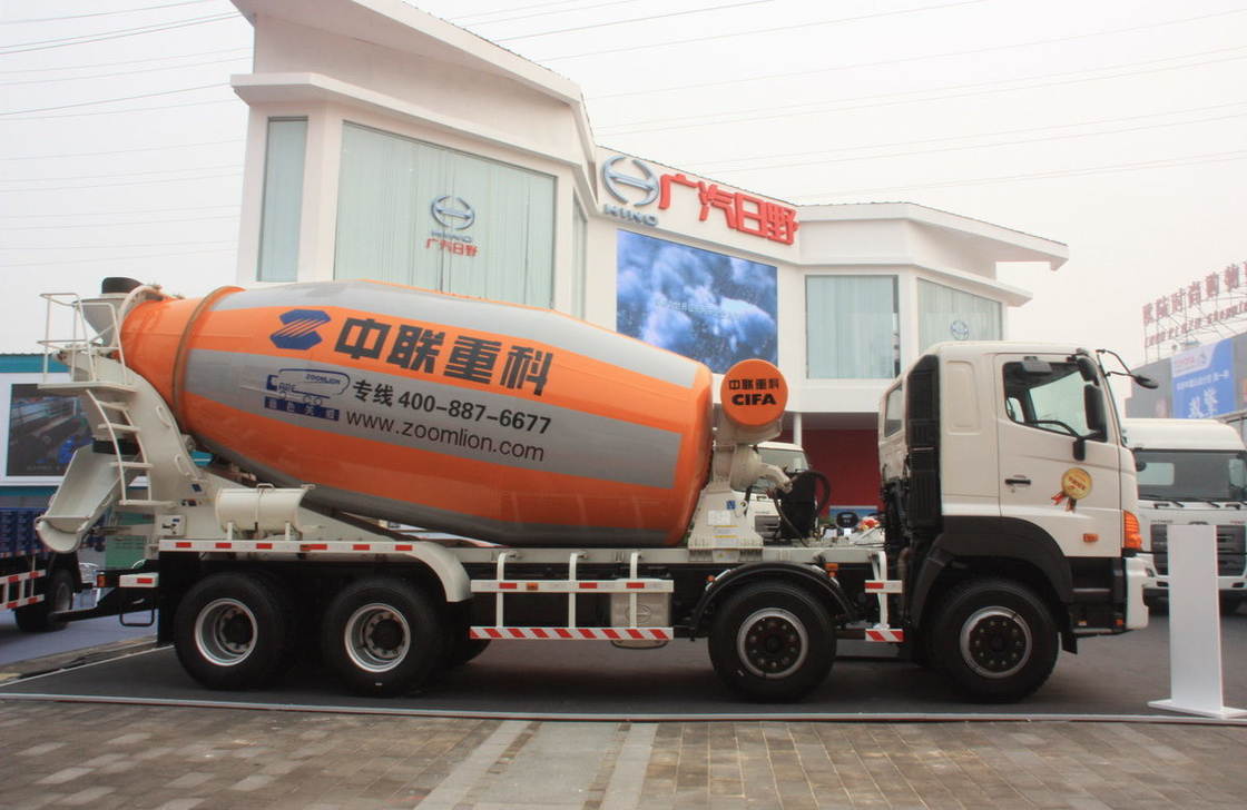 Camiones mezclador de hormigón 350hp Zoomlion Cisterna 8*4 Hino Mezclador Euro 3 Uso en África
