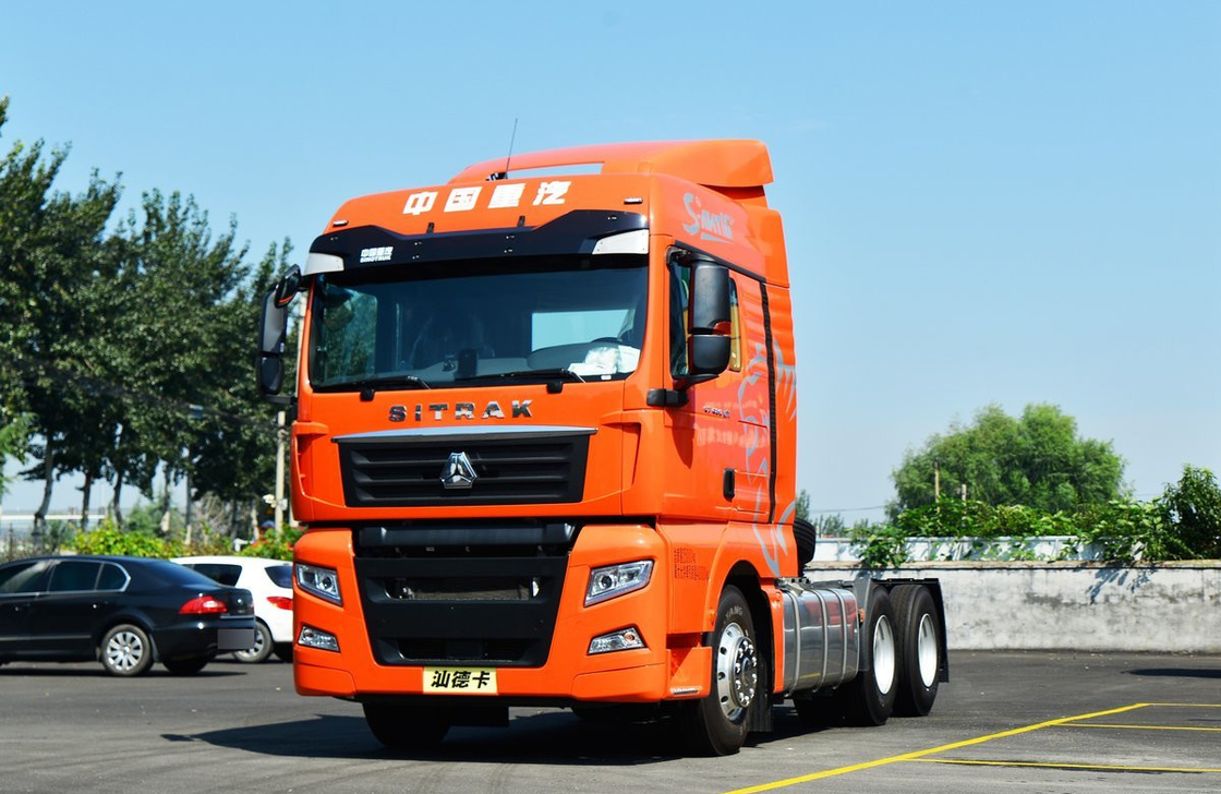 Camión tractor 6*4 Sinotruck de trabajo pesado SITRAK G7 Techo alto 480hp AMT Primavera de hojas