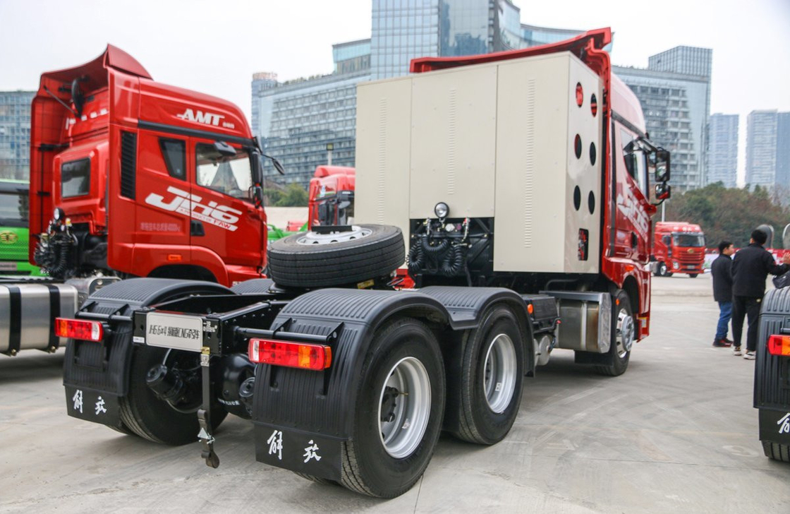 Trayendo un tractor, un camión Jiefang JH6 6*4 Modo de conducción 510hp CNG Weichai Motor Euro 6