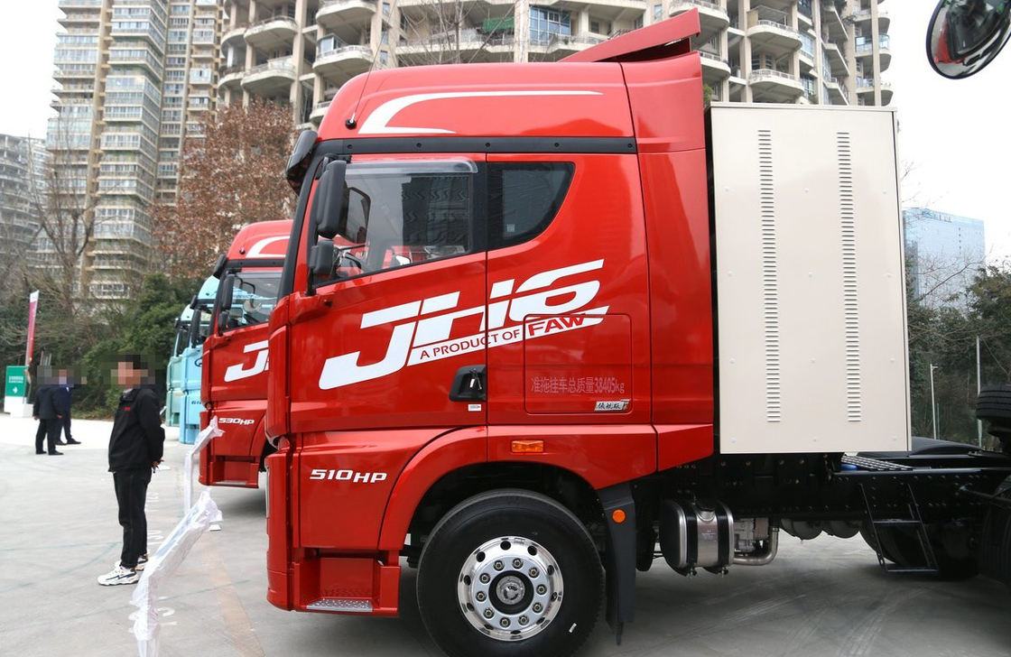 Trayendo un tractor, un camión Jiefang JH6 6*4 Modo de conducción 510hp CNG Weichai Motor Euro 6