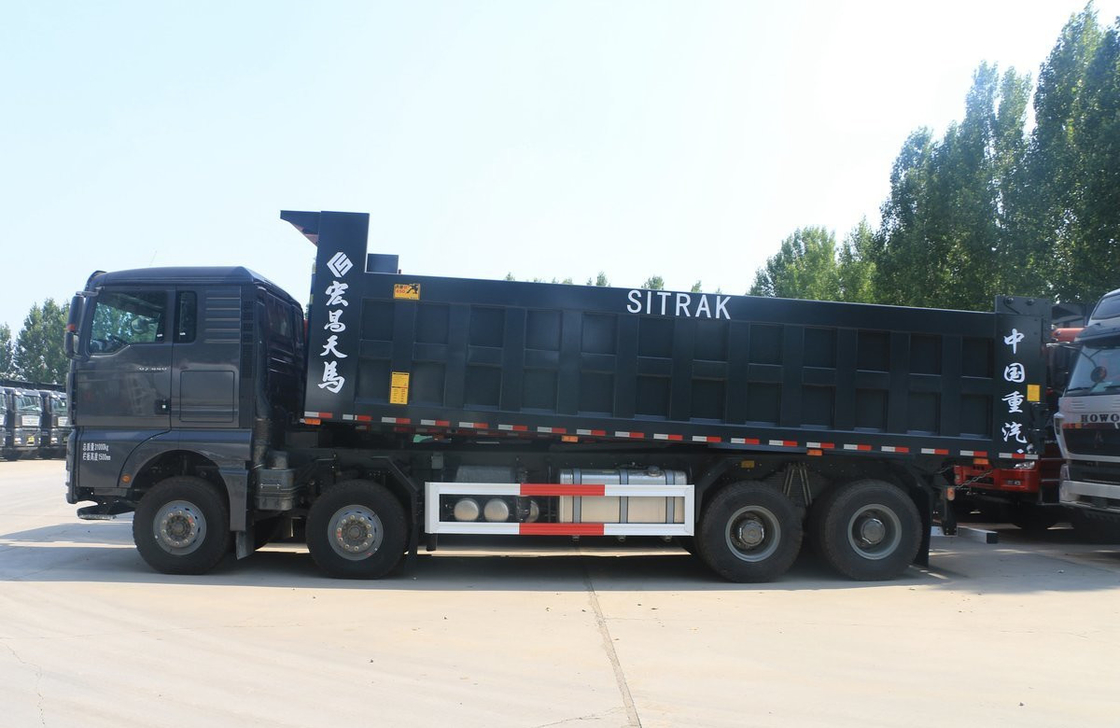 Camión Sino Power SITRAK G7H Color negro Carga de 30 toneladas Transporte por carretera Primavera de hoja