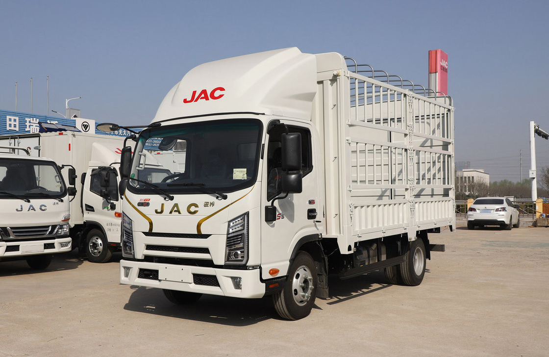 Camiones de carga usados de China JAC S6 Modelo 4 * 2 Camión ligero Cummins Motor 160 hp