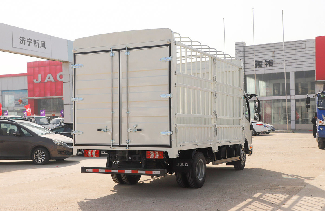 Camiones de carga usados de China JAC S6 Modelo 4 * 2 Camión ligero Cummins Motor 160 hp