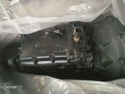Autobuses confiables piezas de repuesto Autobús Yutong ZK6110H Caja de cambios Qijiang Caja de cambios S6-90 Alta precisión