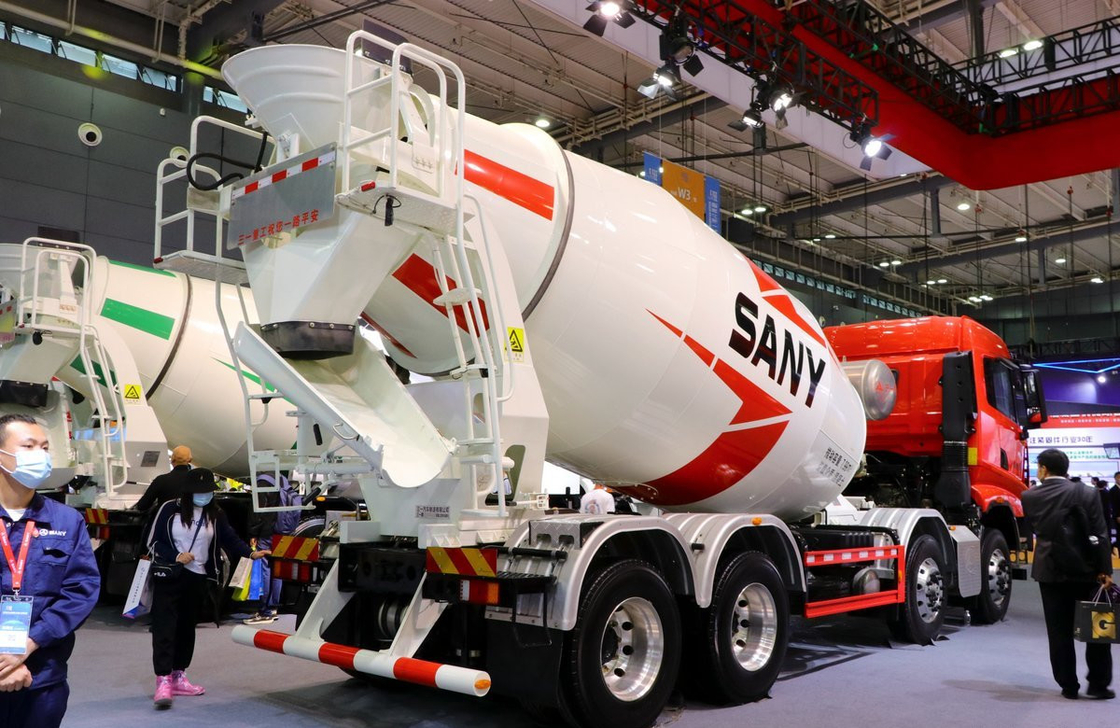 Camión de transporte de hormigón 8×4 Sany Mixer 8 Hino Cubico Motor 307hp 12 velocidades de transmisión