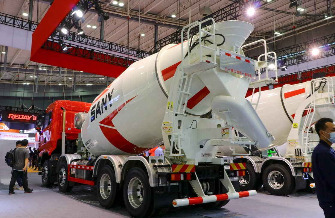 Camión de transporte de hormigón 8×4 Sany Mixer 8 Hino Cubico Motor 307hp 12 velocidades de transmisión