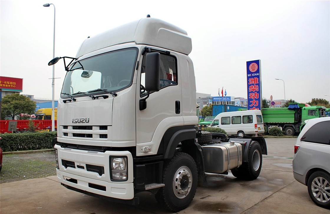 4x2 camión tractor ISUZU Mover Deisel motor de 350 hp Euro 4 de emisión y medio cabina