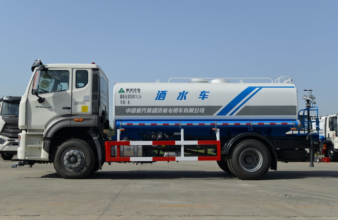 Camión de rociadores usado Sinotruck de eje único Hohan Modelo 10 M3 Spray Road Nuevo LHD