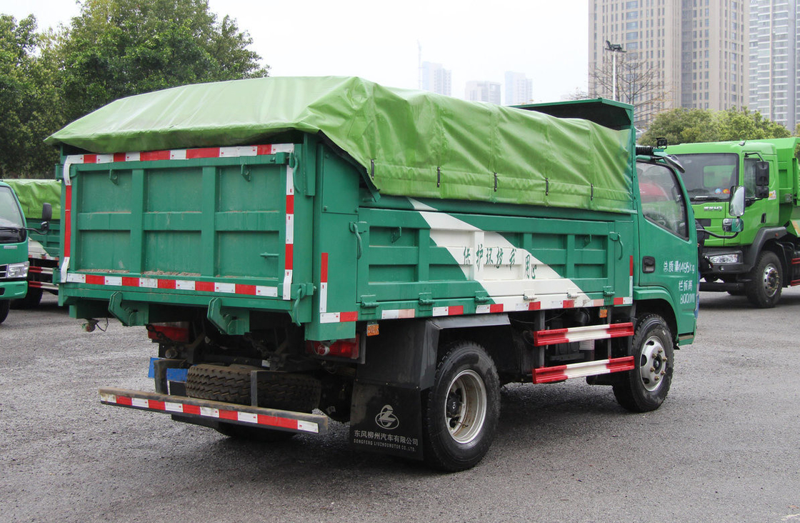 Camión usado 4 * 2 Dongfeng Camión pequeño de basura Color verde Manual de cabina de fila única