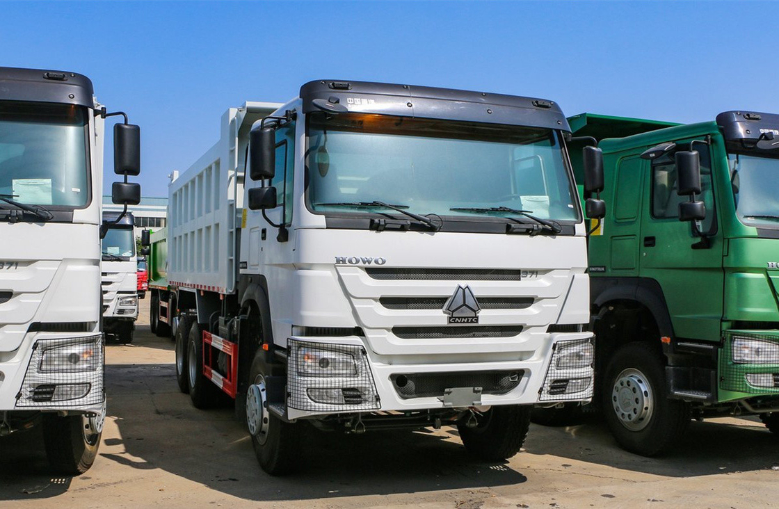 Camión chino usado 6×4 camión de basura Howo 371hp Euro 3 uso en África 6.8 metros de largo caja