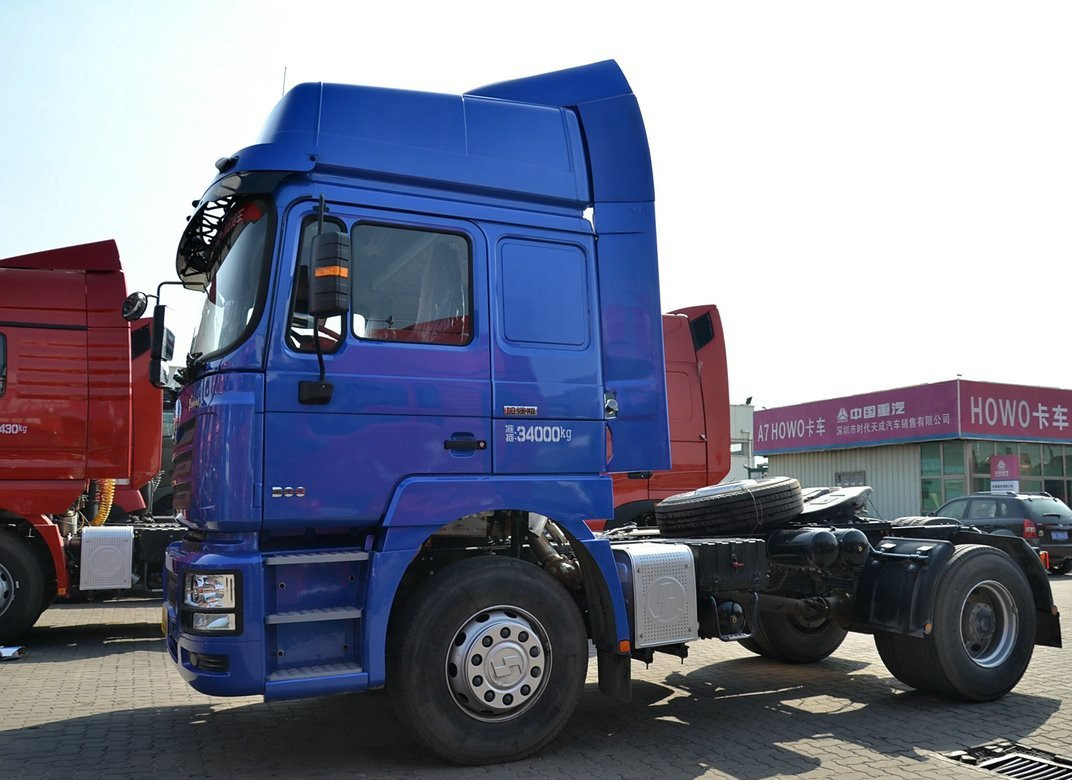 Cabeza de camión Shacman F3000 4*2 Modo de conducción Camión tractor con techo alto FAST 9 velocidades de transmisión