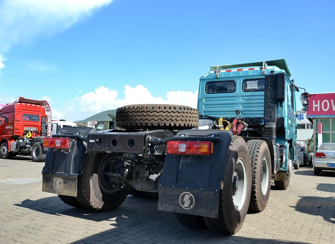 Camión cabeza de tractor Shacman F3000 Caballo 10 ruedas 336hp transporte diario de productos industriales