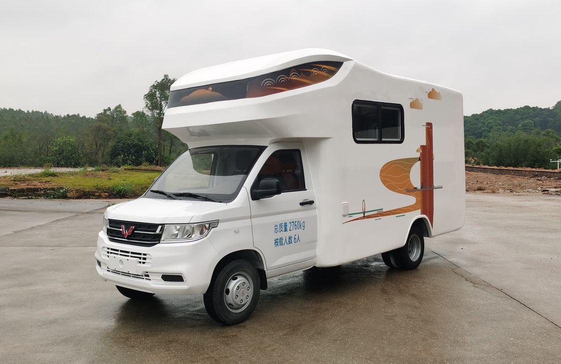 Caja Camión Contenedor Wuling Motor Home Auto 5,8 metros con baño Cama y sofá cómodos
