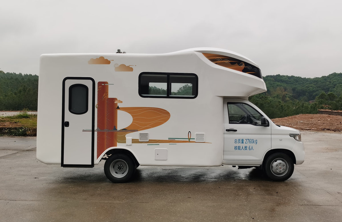 Caja Camión Contenedor Wuling Motor Home Auto 5,8 metros con baño Cama y sofá cómodos