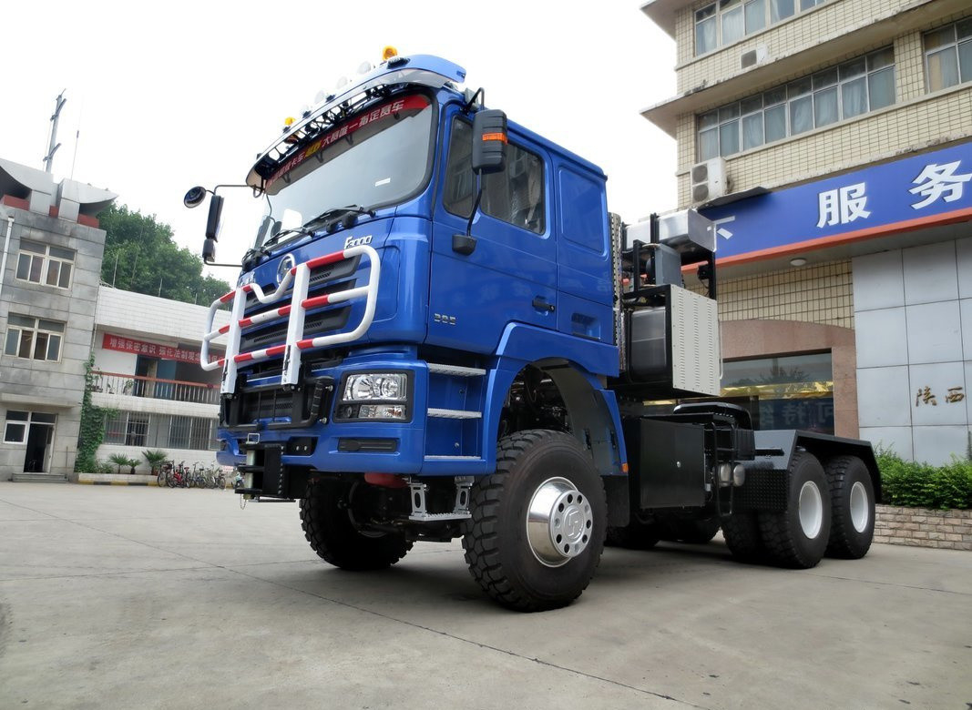 Camiones tractores usados 6 * 6 con tracción completa Shacman Prime Mover Cummins 600hp Motor con 10 neumáticos