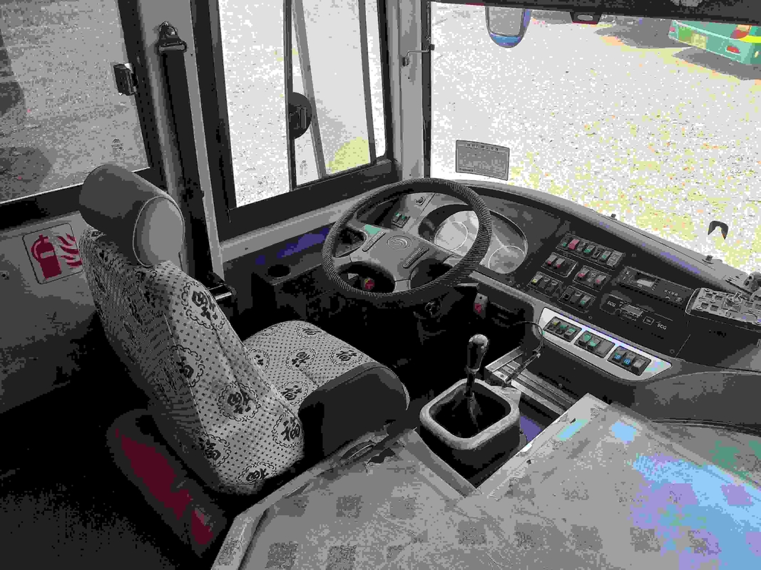 El National Express transporta eficacia alta utilizó la disposición de los asientos 2+2 de Bus 35 del coche de Yutong