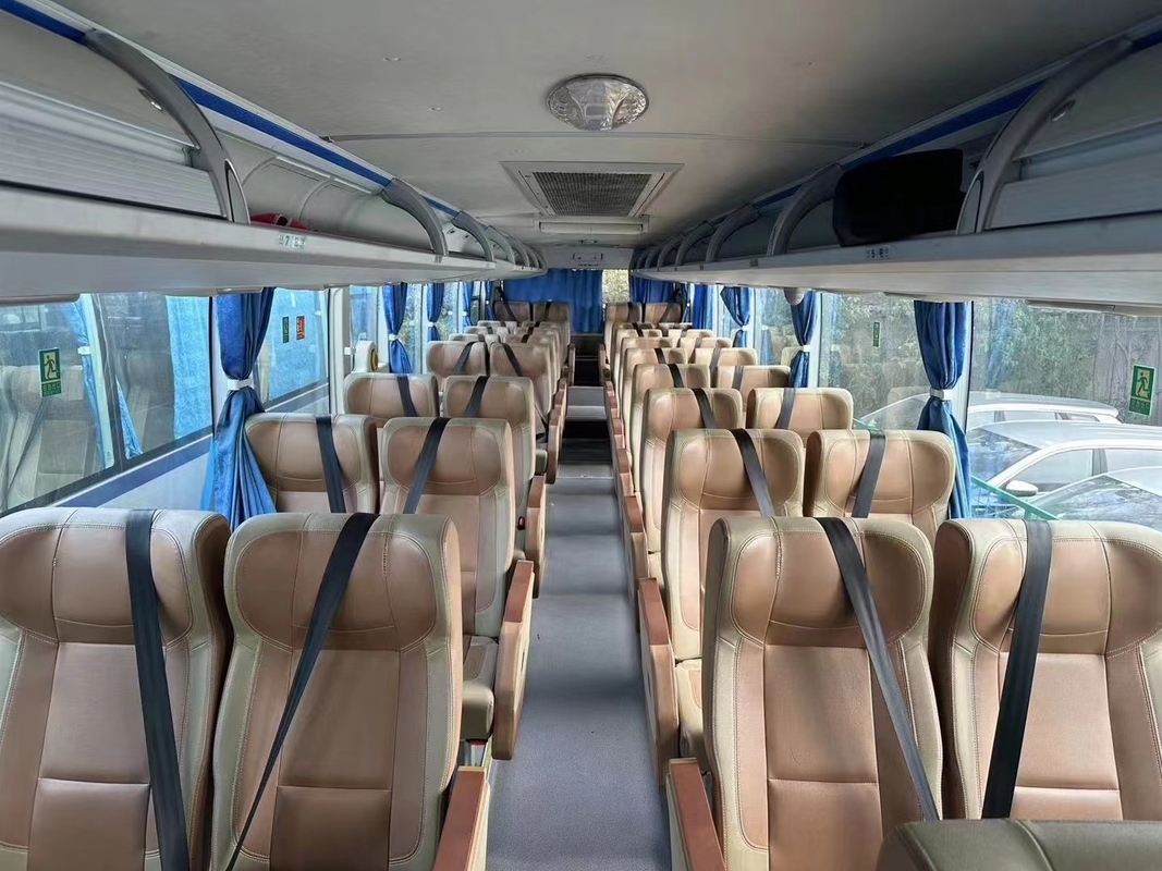 68 asientos 2013 año de uso del autobús dieselZK6122H con aire acondicionado equipado con el estándar de emisiones Euro III