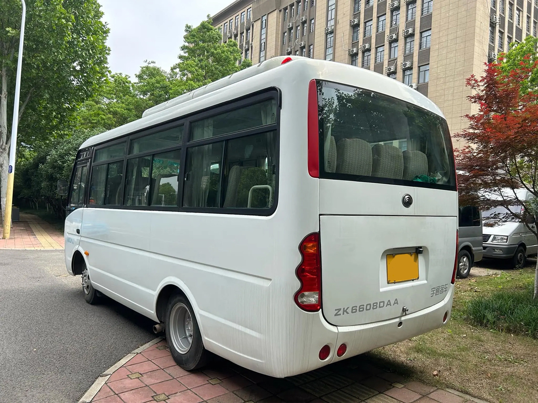 ZK6608 Autobús de pasajeros usado de Yutong / Autobús de pasajeros usado de 10 a 19 asientos de la marca Yutong