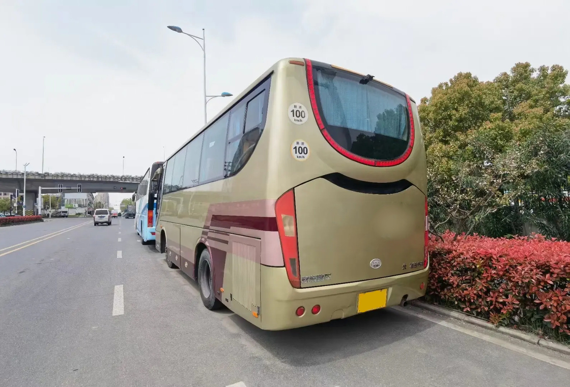 BJ6800 Autobús diésel con aire acondicionado de la marca Futian con conducción izquierda con gran espacio para el equipaje