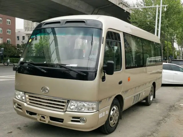 HFF6600 Autobús de tamaño mediano de una puerta con motor diésel montado en el frente de Ankai