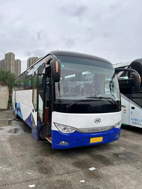 HFF6119 Autobús de lujo de 51 asientos con gran espacio para el equipaje, motor diesel trasero, conducción por la izquierda