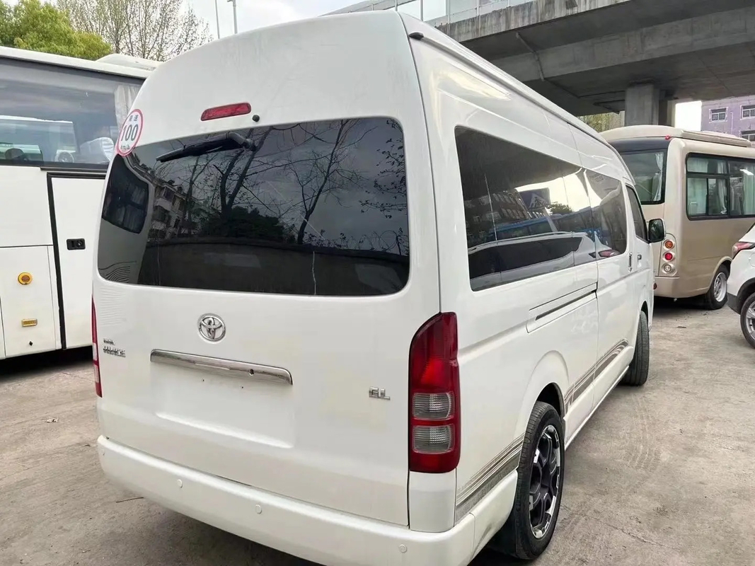 Hiace 13 asientos 4 puertas con tracción delantera con motor de gasolina confort y sin accidentes minibús de segunda mano