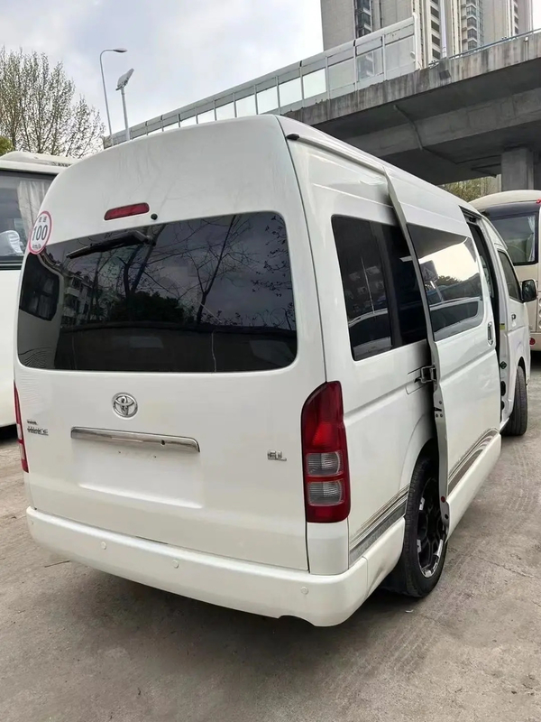 Hiace 13 asientos 4 puertas con tracción delantera con motor de gasolina confort y sin accidentes minibús de segunda mano