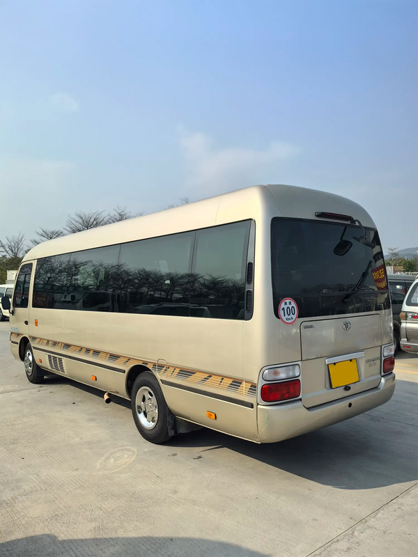 Toyota Coaster 20 asientos eléctrico de puerta china China IV Champaña Oro autobús de negocios de tamaño mediano