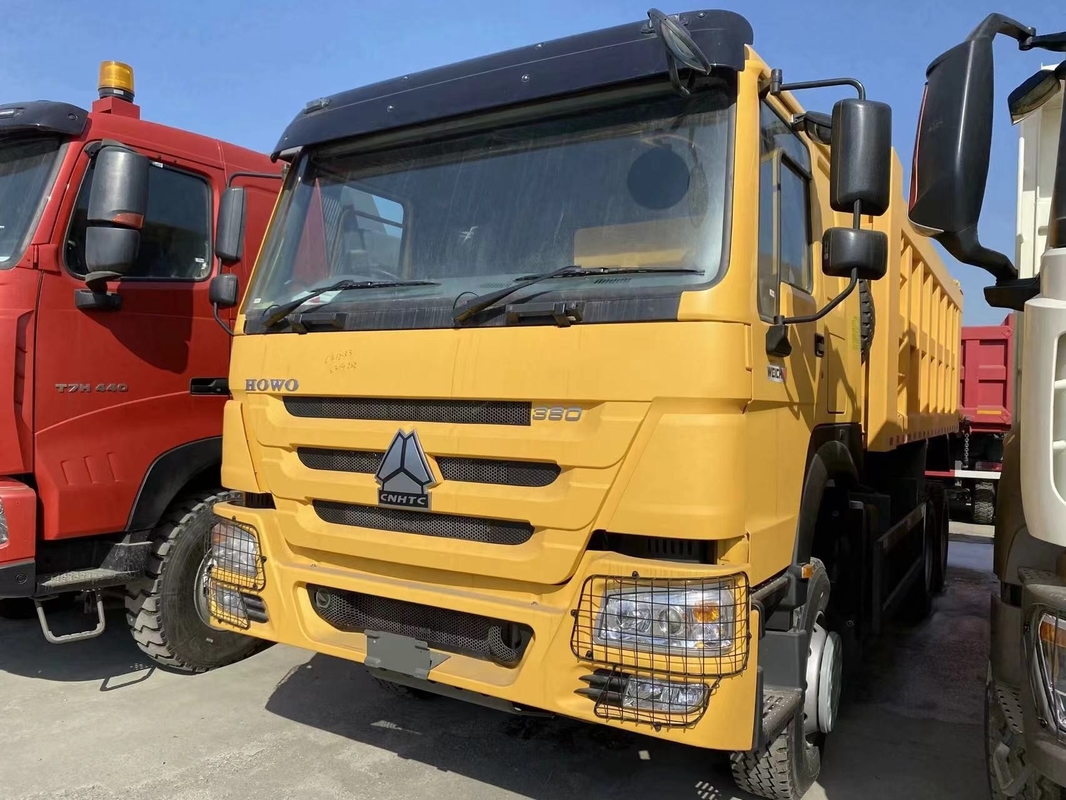 Howo Sino Truck 2023 Color Amarillo 6*4 Modo de Conducción Weichai 380hp Dirección a mano derecha Nuevo