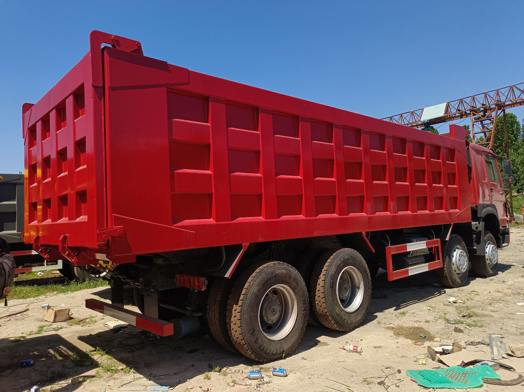 Camión Sino caja de cambios manual Howo Camión de remate 12 ruedas Euro 3 RHD Una fila y dormitorio