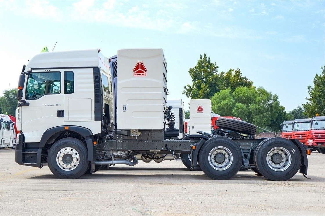 HOWO Camión pesado 460HP 6X4 GNC mercancías peligrosas Tractor nacional VI Ocho ruedas traseras