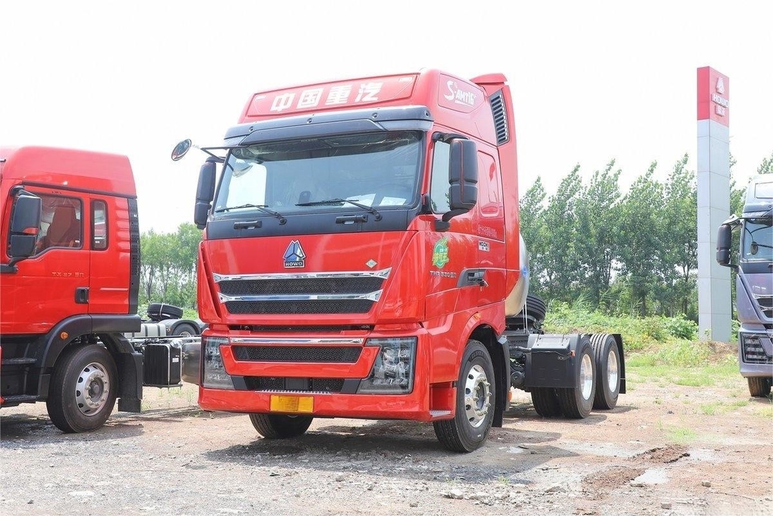 HOWO Camión pesado 530 caballos de fuerza 6X4 Nacional VI GNL Tractor Camión Sábana lateral Deflector de aire