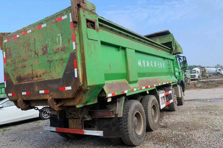 Sino Truck Dump 8×4 Howo TX7 Tipper 2020 Año Weichai 400hp Motor potente 50 toneladas de carga útil