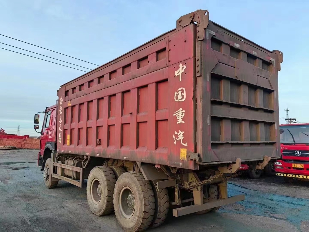 Sino Truck Howo 6x4 Euro 3 Uso de emisiones en África 2019 Año real Howo Dump Truck Minería