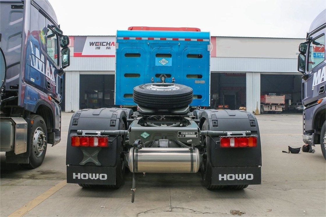 460hp HOWO camión pesado 6X4 GNC trasero doble eje trasero tractor de ocho ruedas nacional VI