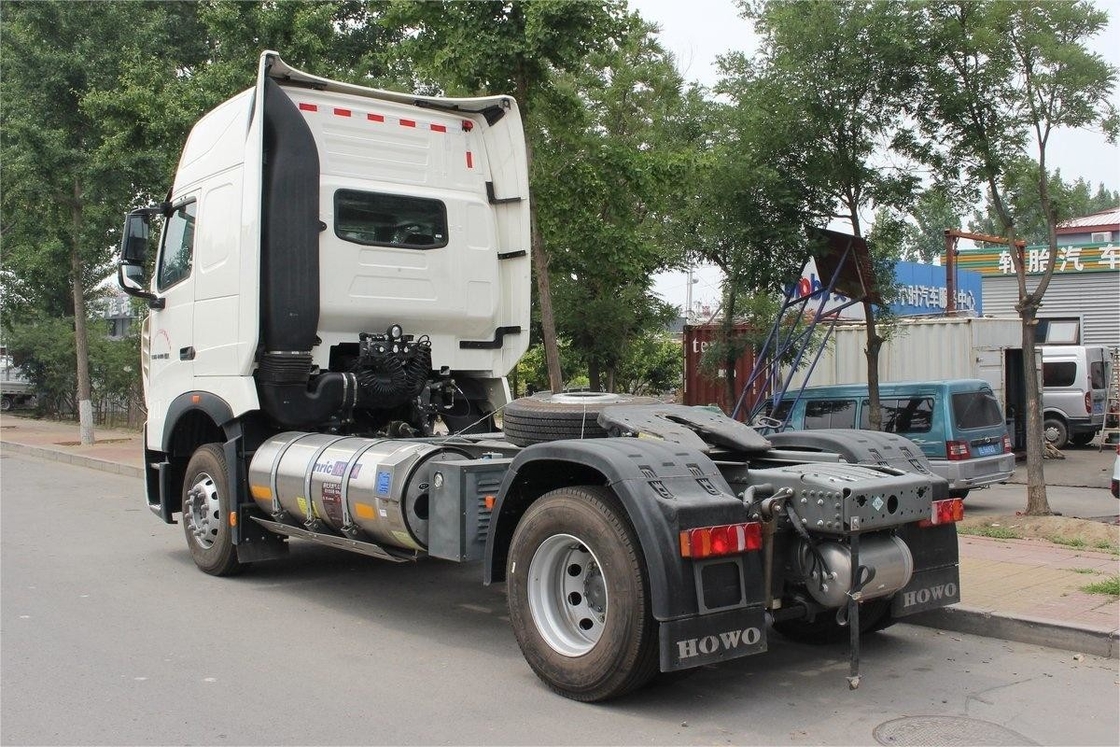 Silla de asiento medio HOWO T7H camión pesado de techo alto deflector panel de viento lateral 440 CV 4X2 tractor de GNL