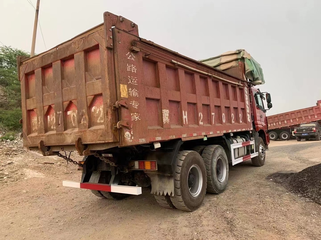 Camiones usados con precios de 10 ruedas Foton Dumper Cargando 30 toneladas Gran cubo con tapa
