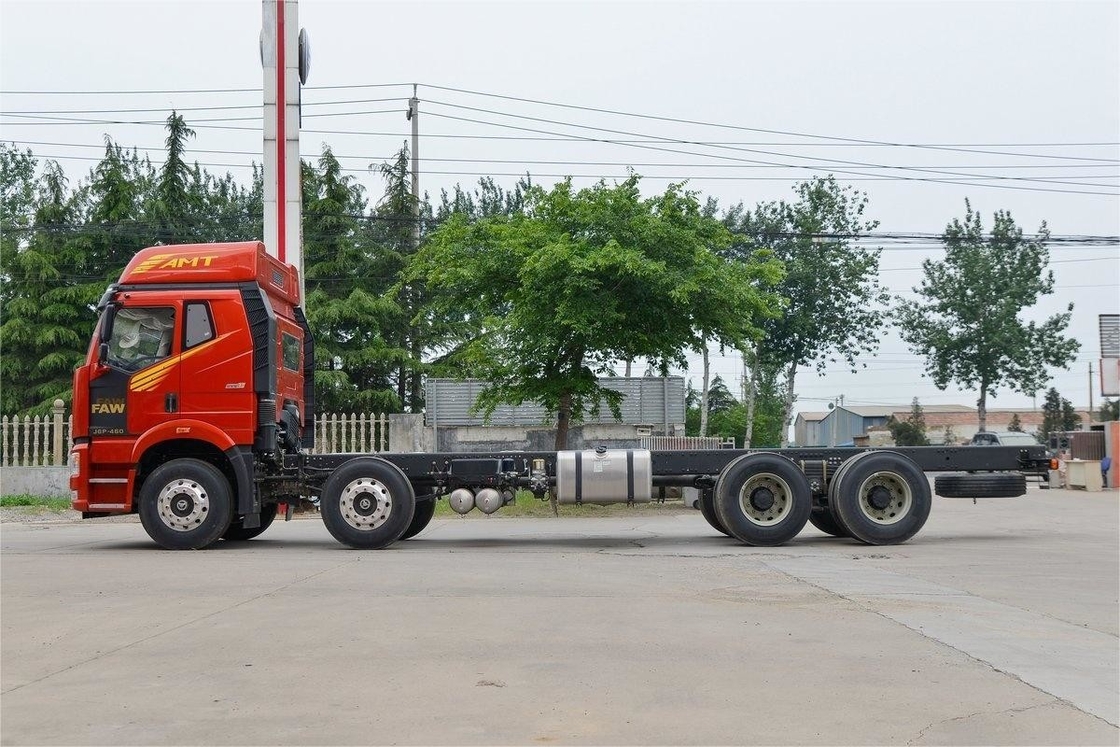 FAW Jiefang Camión pesado de alta velocidad Diesel 8X4 320HP 9.5m Barandillas Chasis de camión de transporte