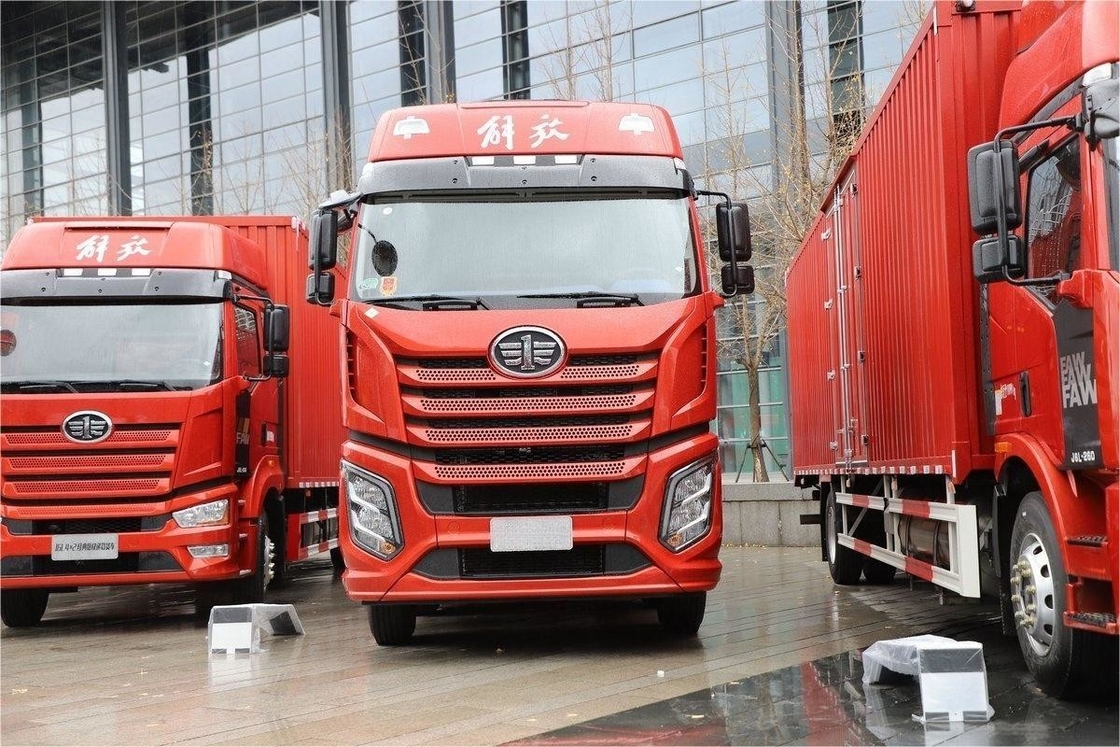 Jiefang camión medio techo solar aire acondicionado de 12 velocidades 510 CV 8X4 9.4m camión de cercas de GNL