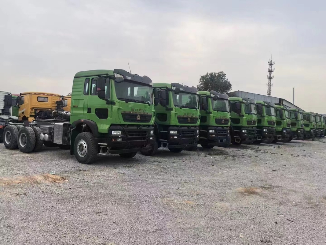 Camiones de descarga Sino 400 HP Nuevo modo de conducción 6 * 4 con 40 neumáticos Howo TX Tipper en stock