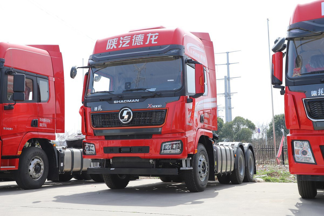 Shacman Tractor Truck Techo alto Placa de flujo Diesel 12 velocidad 650hp 6x4 X5000 modelo
