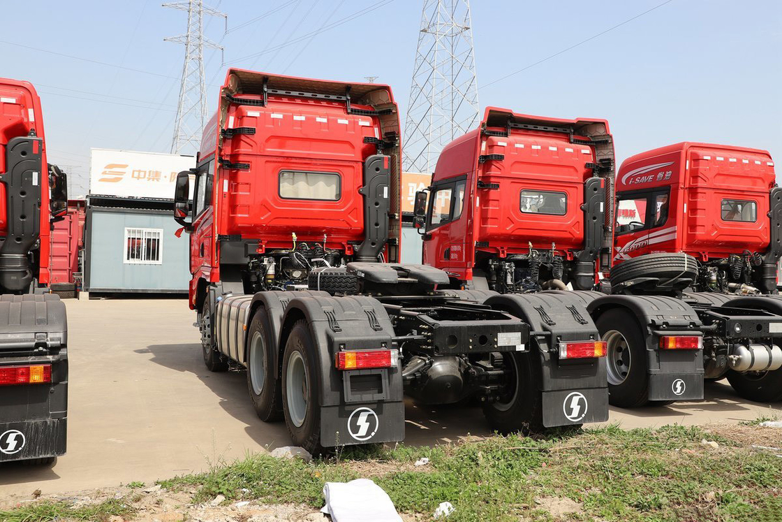 Shacman Tractor Truck Techo alto Placa de flujo Diesel 12 velocidad 650hp 6x4 X5000 modelo