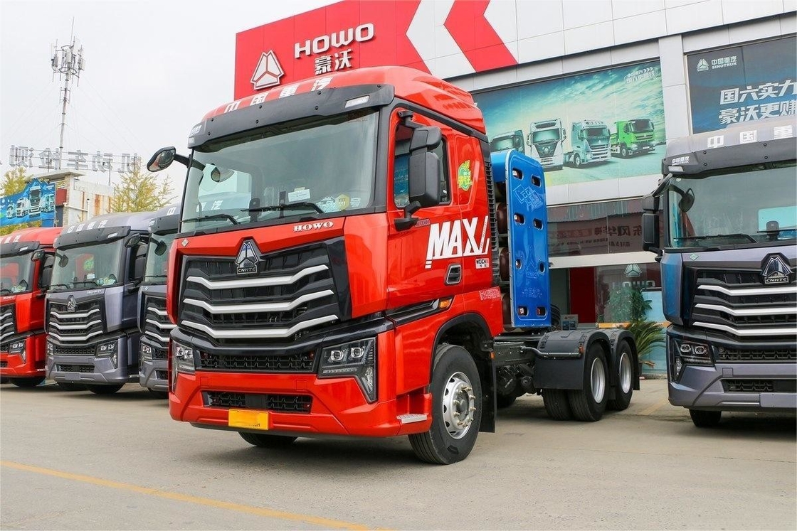 460hp HOWO camión pesado 6X4 GNC trasero doble eje trasero tractor de ocho ruedas nacional VI