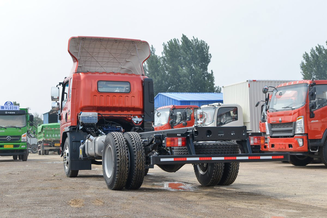Sinotruk Deflector de techo alto 190hp Howo Camión Chasis se puede instalar con 5.75m Camión de cercas