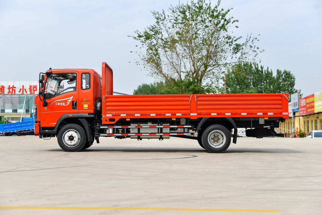 Sinotruk HOWO Camión de la serie Titan-H Diesel de 8 velocidades 170 hp 5,2 metros Caja de carga de medio lado