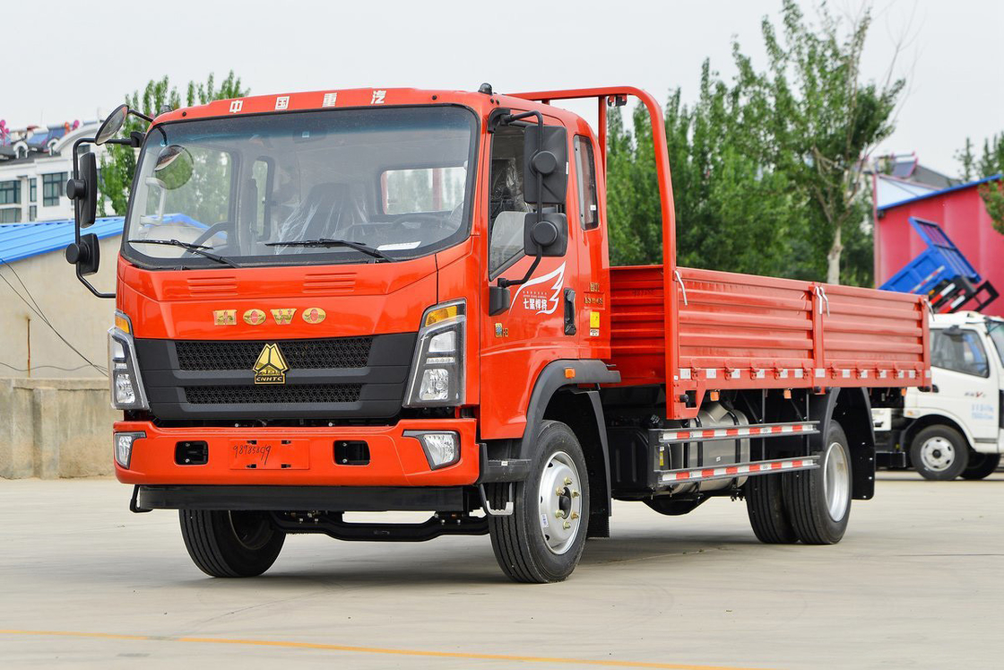 Sinotruk HOWO Camión de la serie Titan-H Diesel de 8 velocidades 170 hp 5,2 metros Caja de carga de medio lado