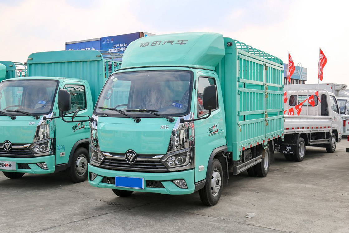 Foton Auman Mini Camion 2.0L 127HP CNG 3.815m Techo alto Deflector Valla Camión asientos absorbentes de golpes