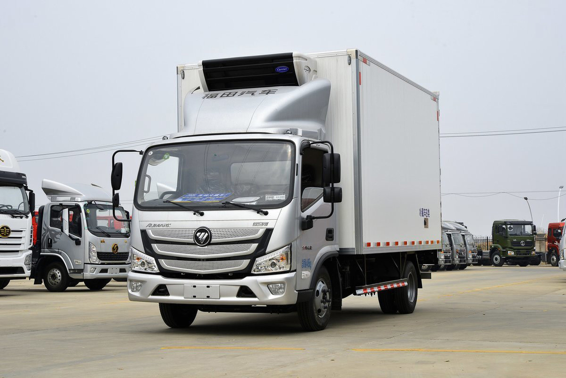 158HP 4X2 asientos de fila única Seis marchas 4.08m Puertas dobles Caja de carga blanca Foton BJ5048 camión refrigerado