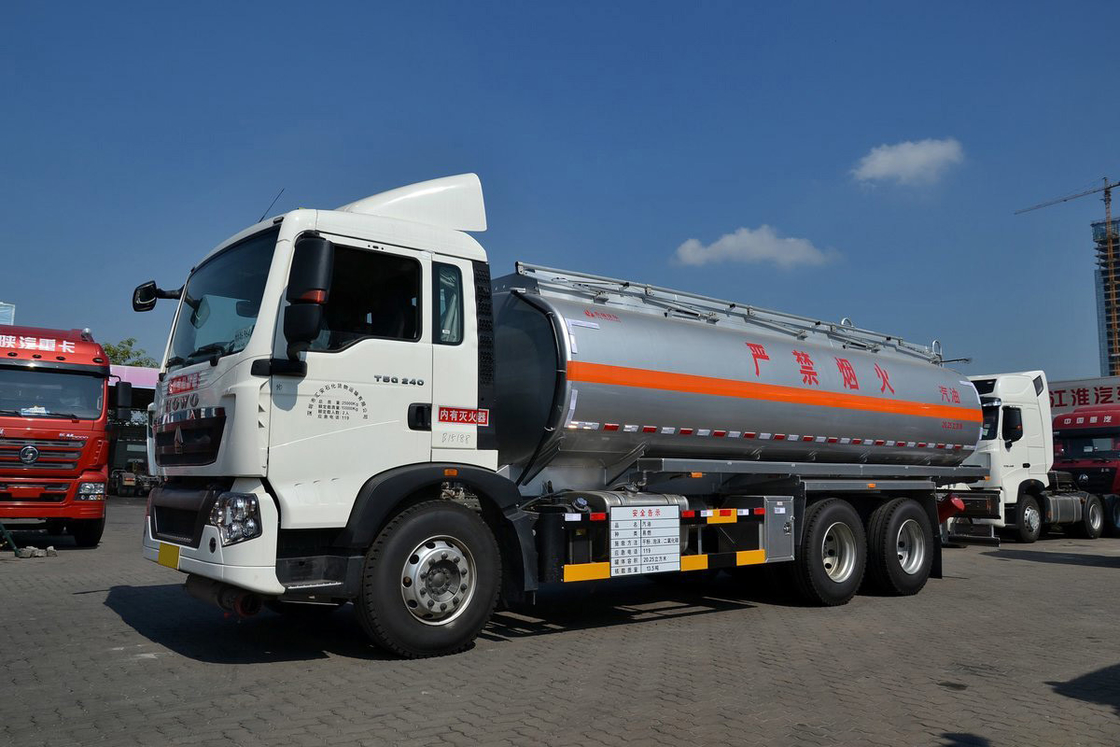 Sinotruk ZZ1257 T5G Diésel de carenado superior 240HP 14.5T 6X4 Tanque de combustible 20.25m3 HOWO Camión cisterna de petróleo