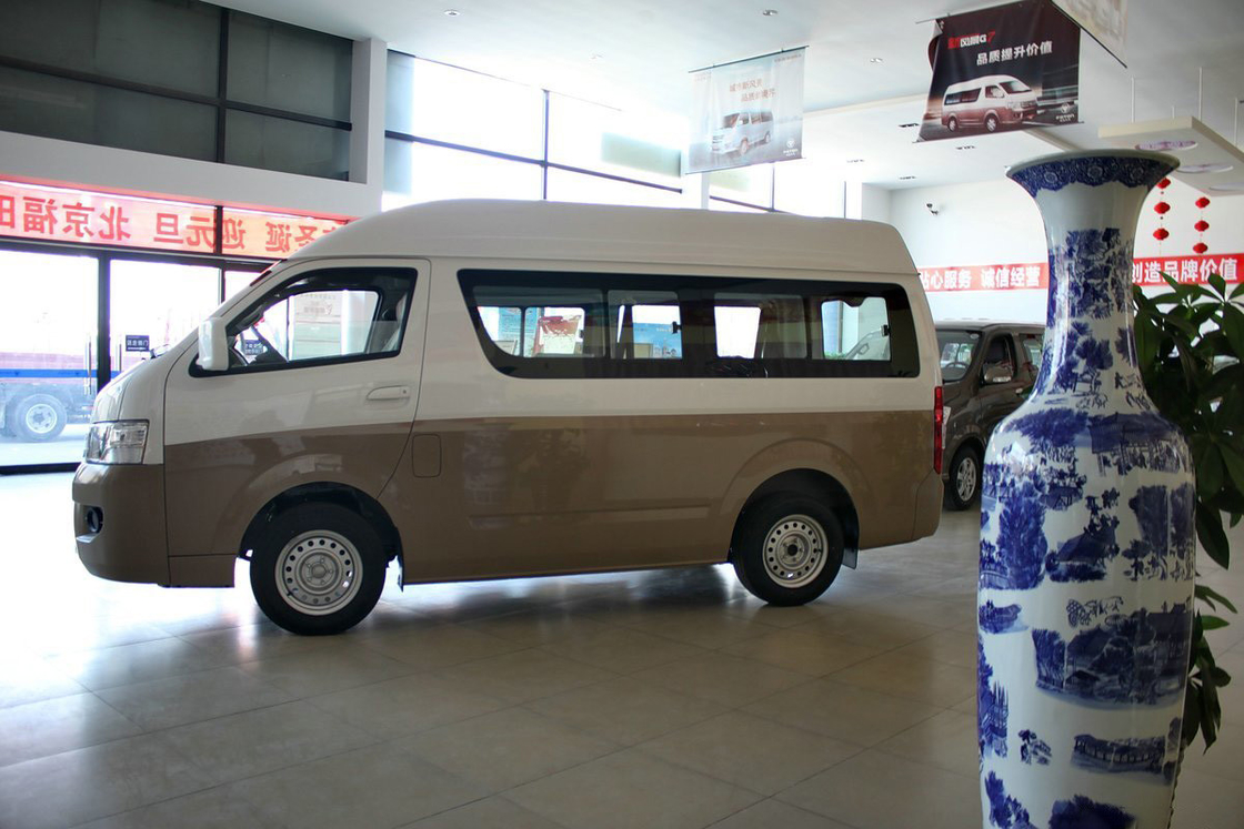 Autobús Foton Mini Usado 2022 Edición Comercial Manual de gasolina de 5 velocidades 160 CV 10 asientos Puerta deslizante derecha